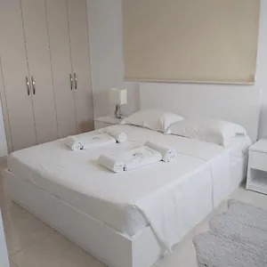 Dinglis Residences 31 , לרנקה קפריסין